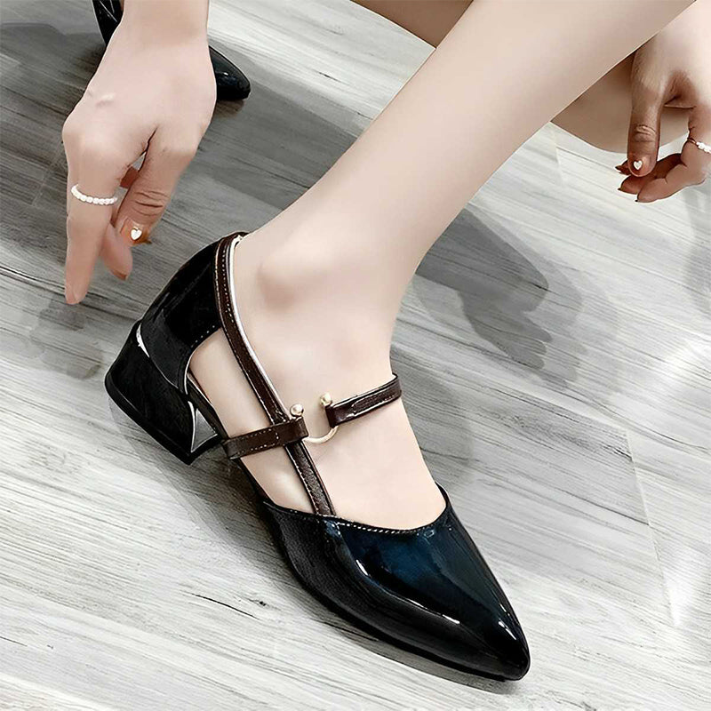 Gluschwein - Niedrig ausgeschnittene High Heels mit spitzer Zehenpartie