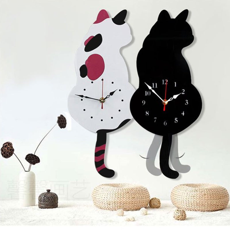 Gluschwein - Wanduhr mit wedelndem Schwanz der nordischen Katze