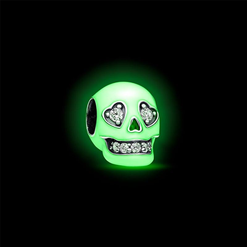 Gluschwein - Im Dunkeln leuchtender, funkelnder Totenkopf-Anhänger
