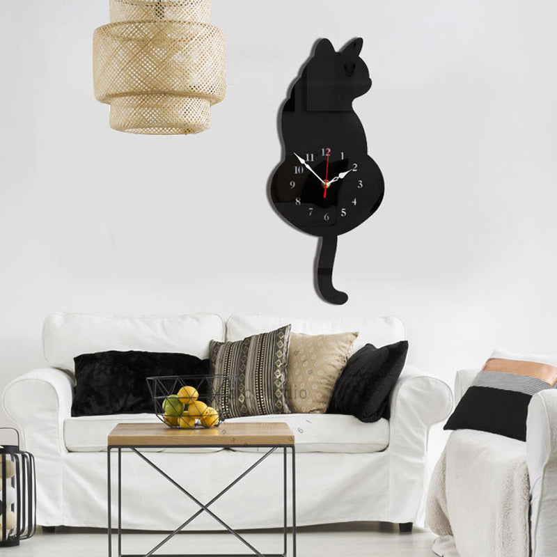 Gluschwein - Wanduhr mit wedelndem Schwanz der nordischen Katze Black Sie müssen selbst 2 AA-Batterien vorbereiten