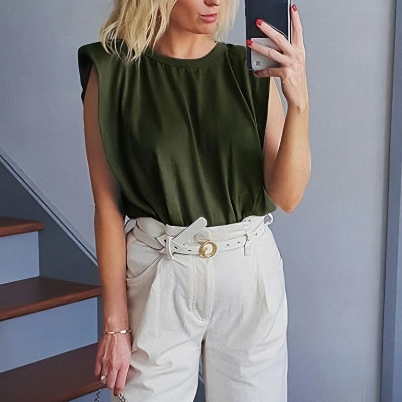Gluschwein - Sleeveless Crew Neck Solid Knit Top