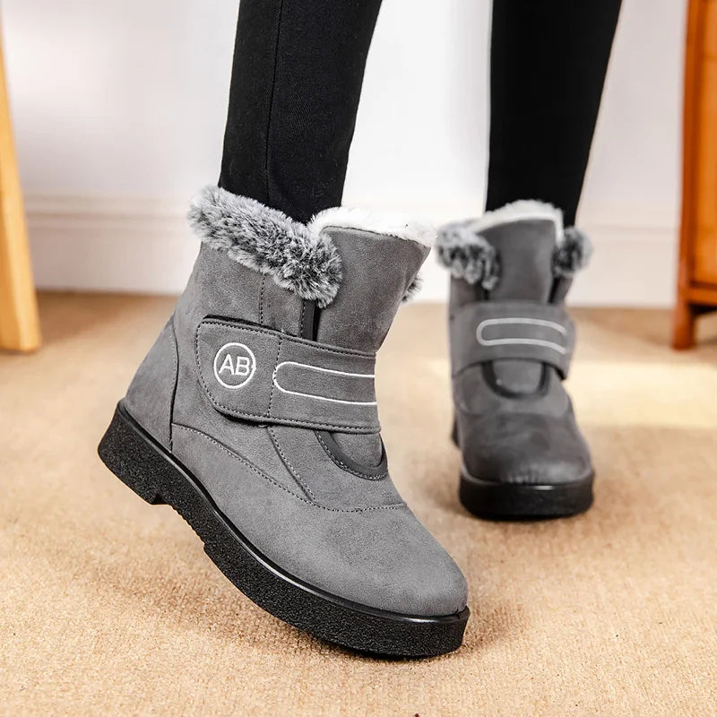 SnowChic™ – Botas de nieve de felpa de ante sintético