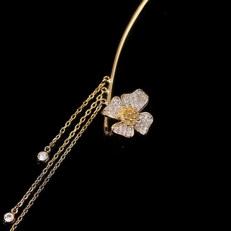 Gluschwein - Elegante Schmetterlings-Blumenohrringe mit Quasten