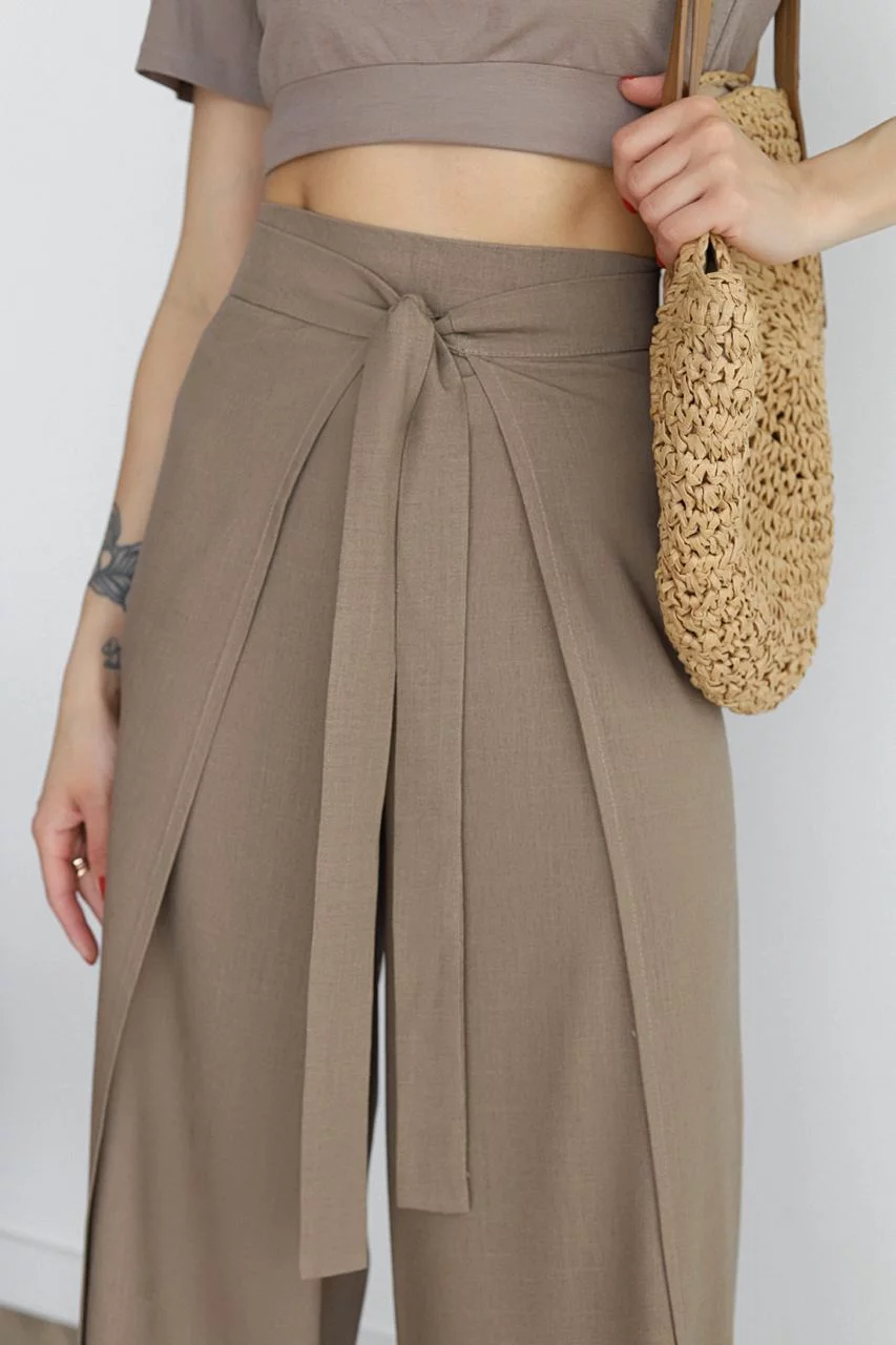 Heidemarie – Pantalón de lino de corte ancho con efecto cruzado