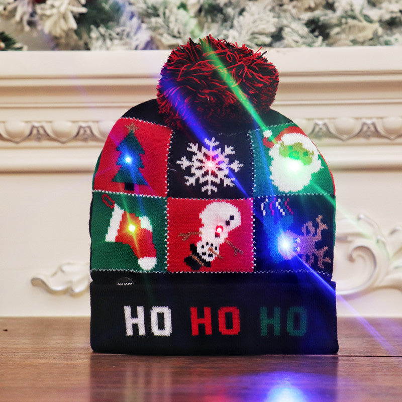 Gluschwein - Bunte leuchtende gestrickte Weihnachtsmütze KARIERT