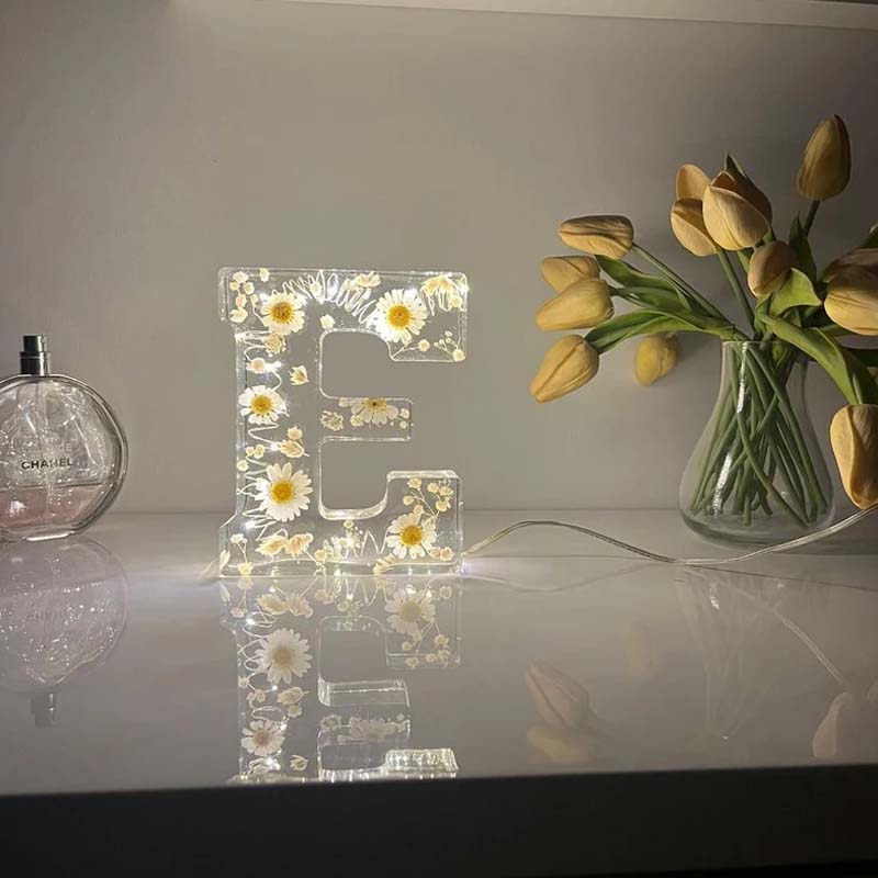 Gluschwein - Nachtlicht aus Kunstharz mit Blumenmuster