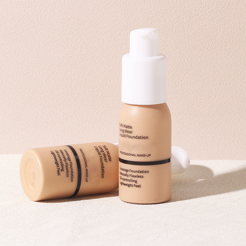 Gluschwein - Weiche Matte flüssige Foundation