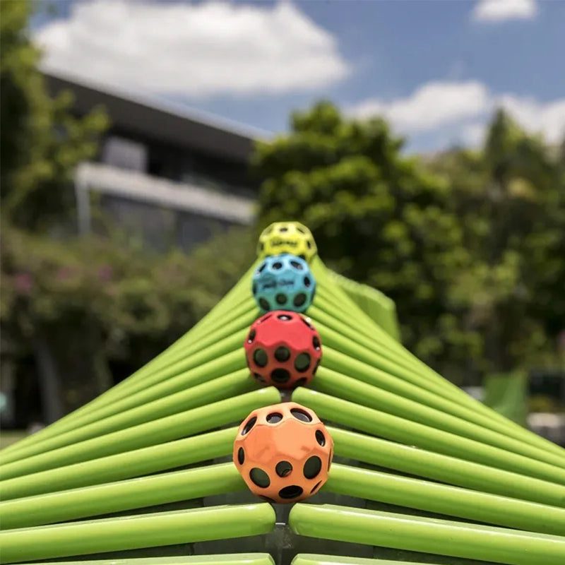 Gluschwein - Hohe Bounce-Loch-Ball