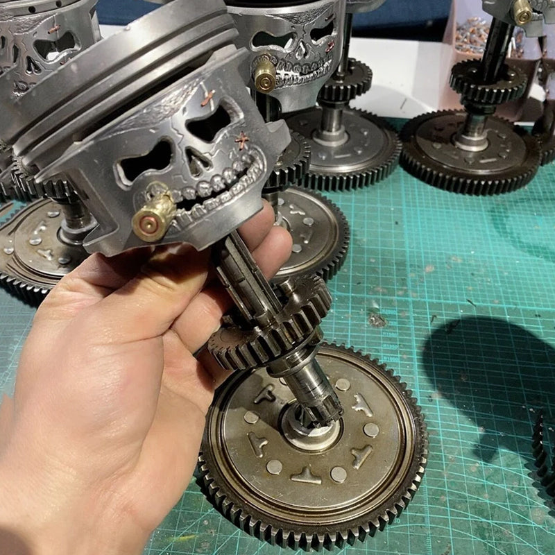 Gluschwein - Kolben-Schädel-Gesichts-Skulptur