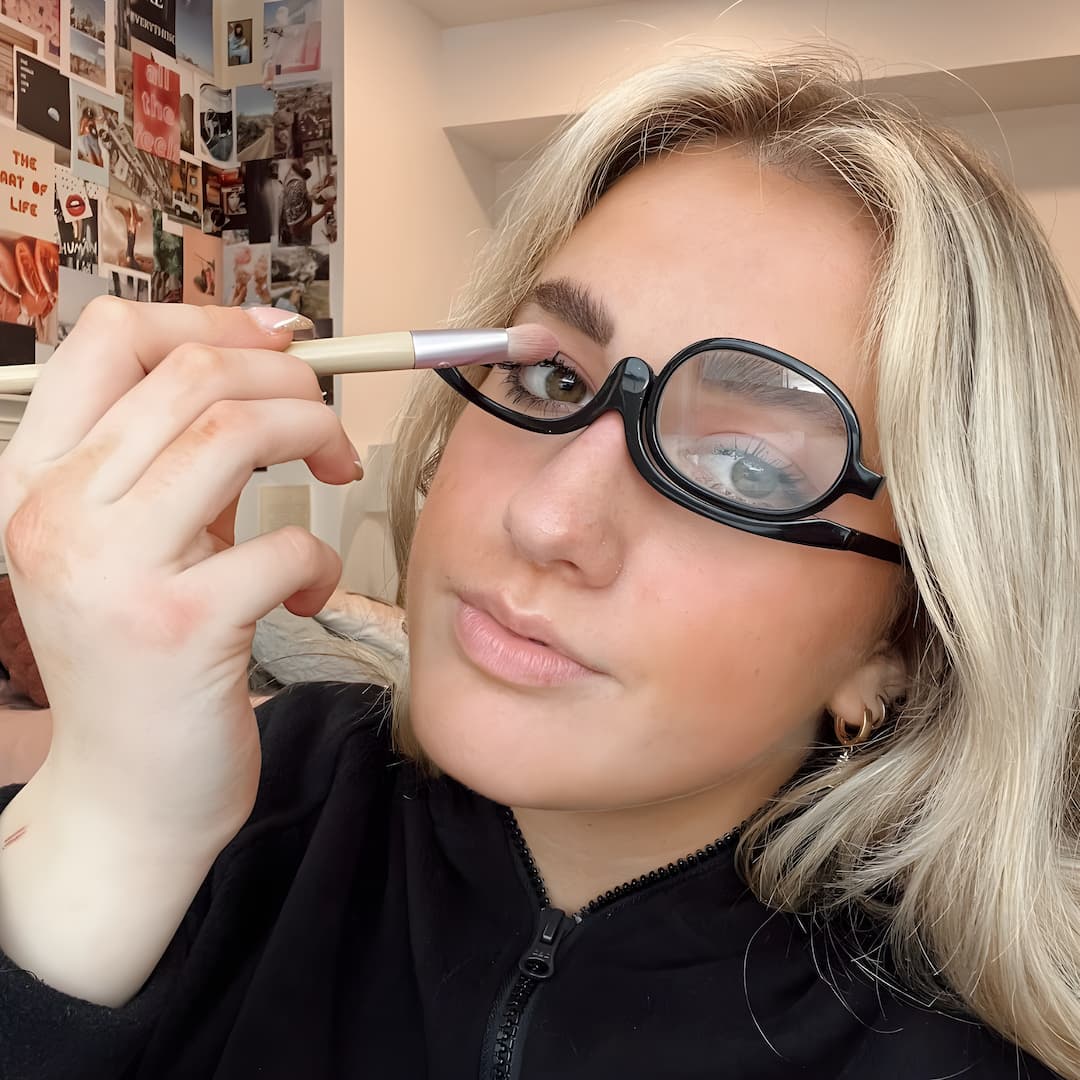 MakeUpGlasses