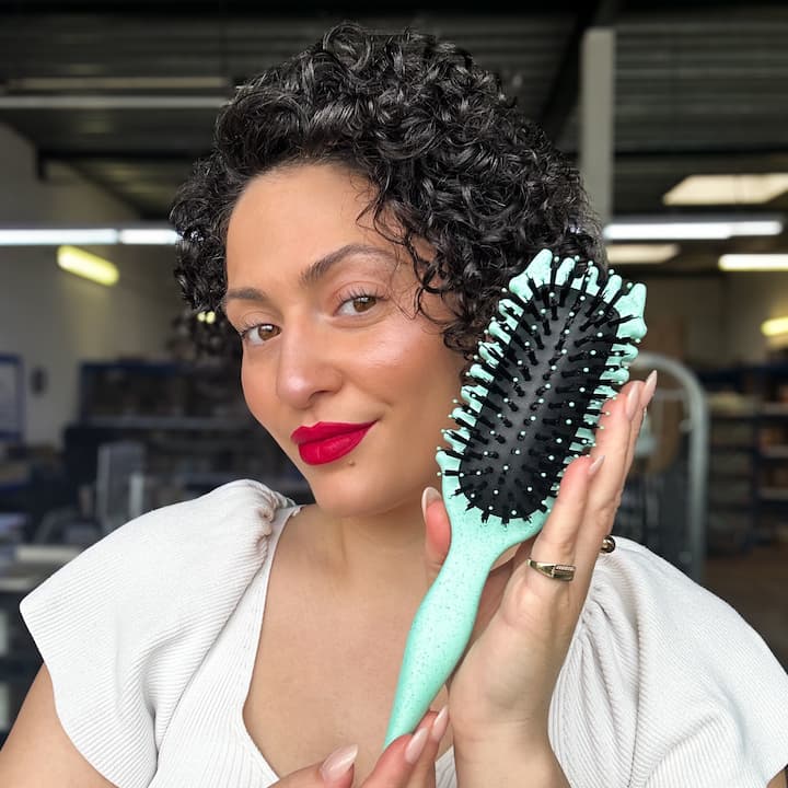 CurlComb - Obtenez des boucles saisissantes et confiantes en quelques minutes