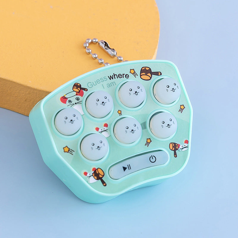 Gluschwein - Lustiges Mini Schlag-einen-Maulwurf-Spiel für Kinder grün