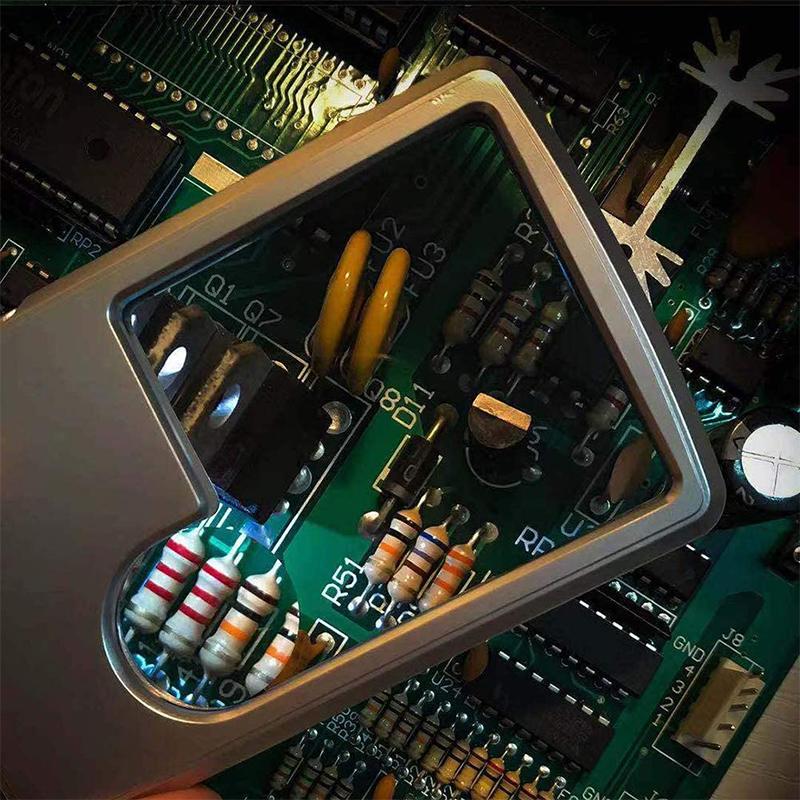 Gluschwein - LED-Kartenlupe zum Lesen