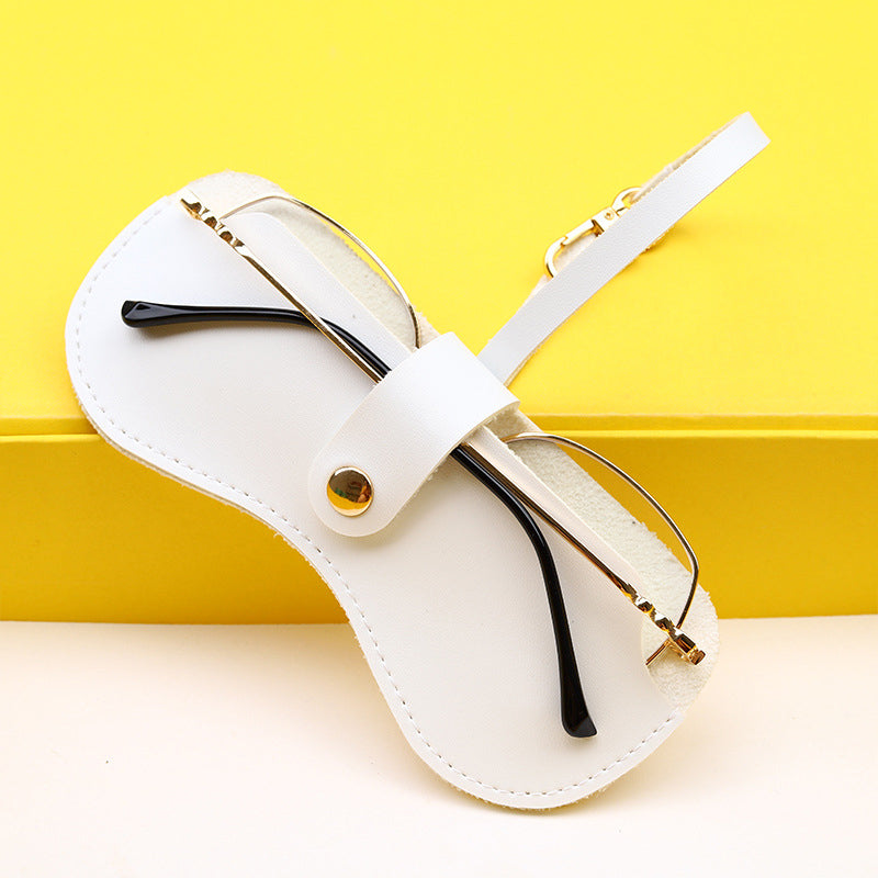 Gluschwein - Sonnenbrillentasche aus weichem Leder Weiss