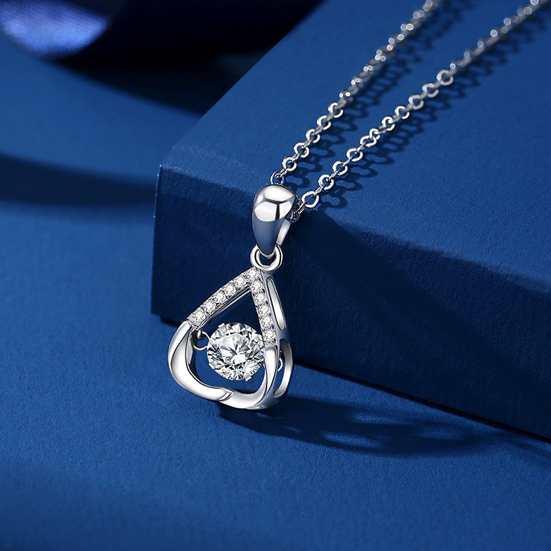 Gluschwein - Sparkling Zirconia Heart Necklace