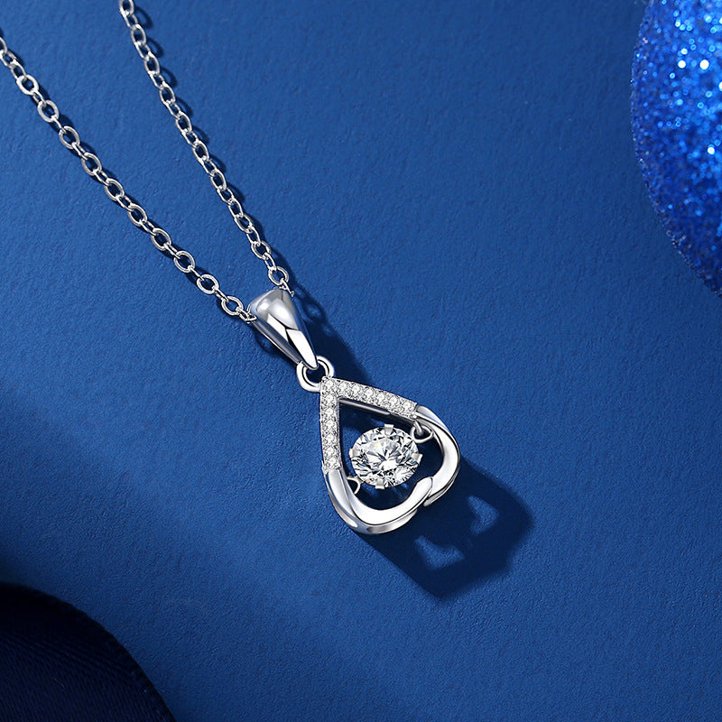 Gluschwein - Sparkling Zirconia Heart Necklace