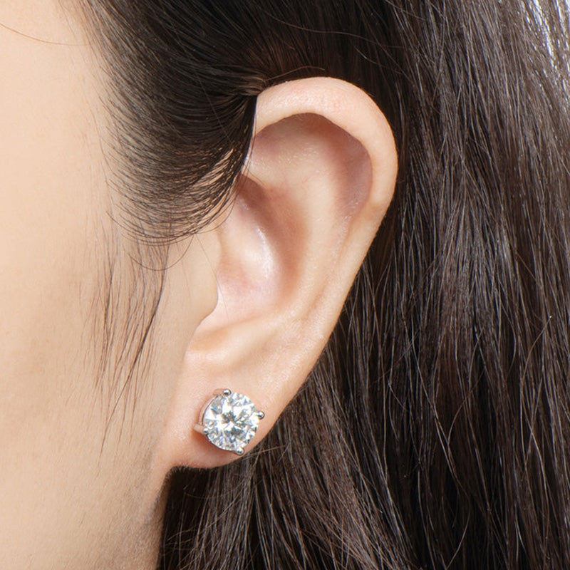 Gluschwein - Klassische Moissanite-Ohrstecker mit vier Zacken