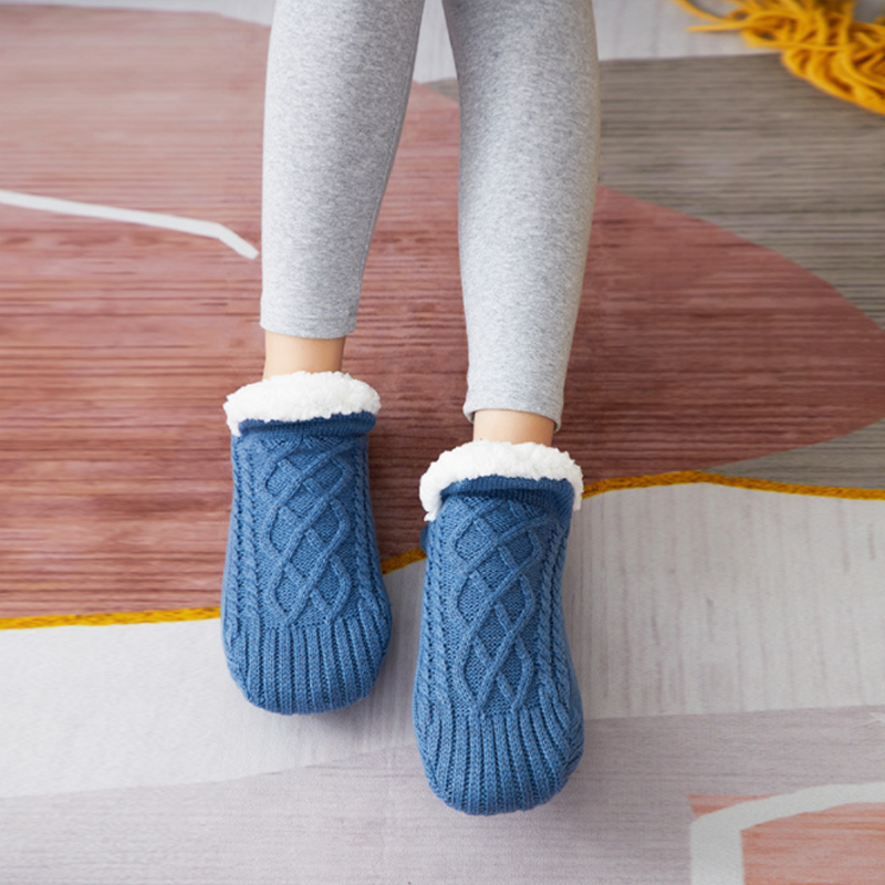 Gluschwein - Flauschige Pantoffelsocken mit V-Mund Blau