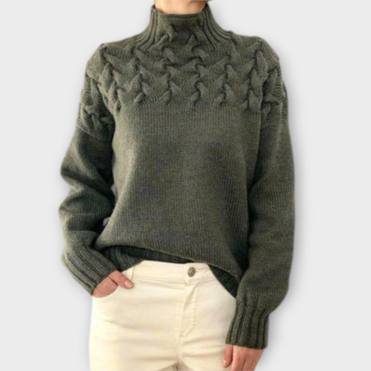 Eva - Damenpullover mit Zopfstrick-Detail