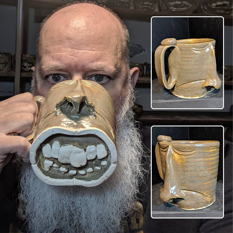 Gluschwein - Gesichtsbecher mit Mund und Zähnen auf der Unterseite