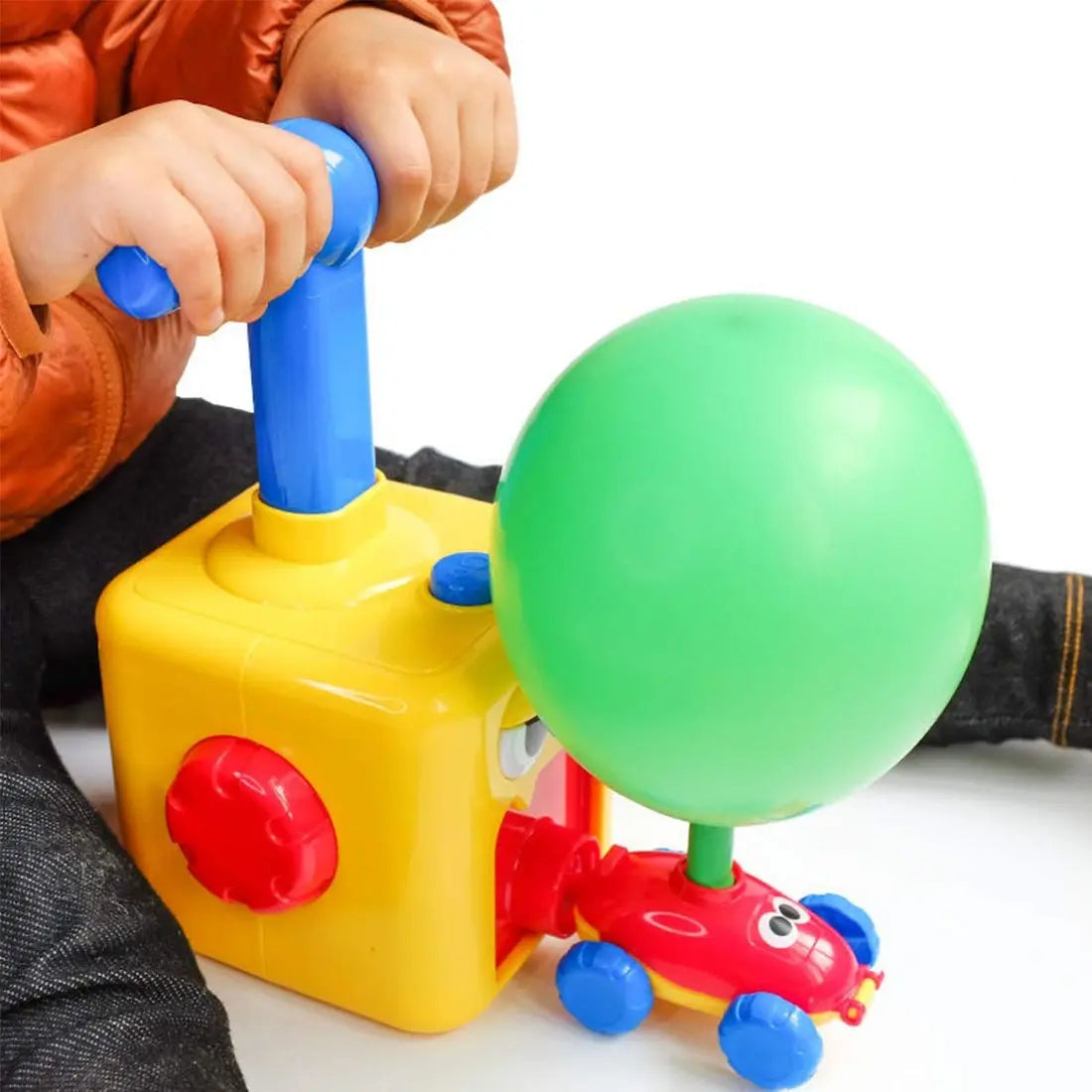 Un ensemble d'expérimentation de voiture de course à ballons pour une expérience physique ludique