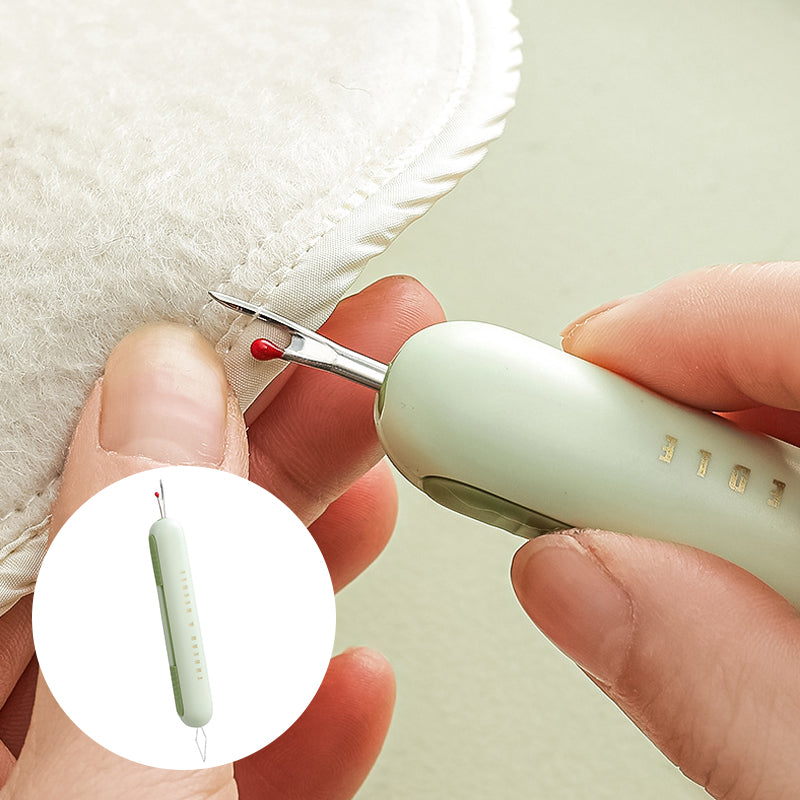 Gluschwein - 2 In 1 Needle Threader Seam Ripper