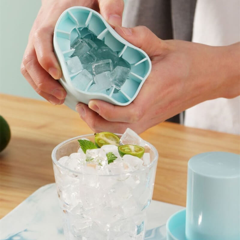 1+1 GRATUIT | Machine à glaçons portable en silicone IceMagic™ avec couvercle
