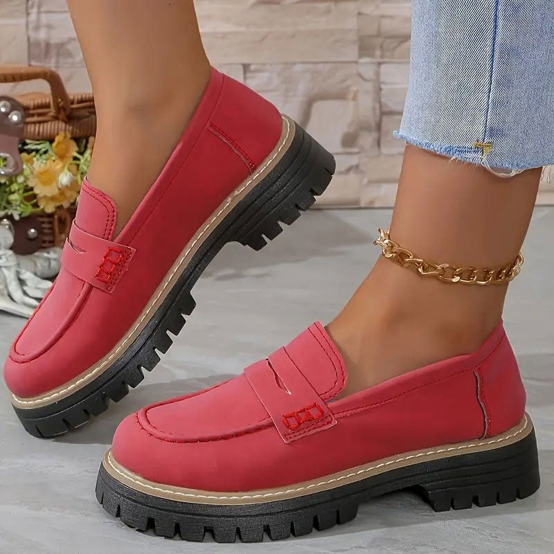 Cassandra – Chaussures élégantes à enfiler en daim