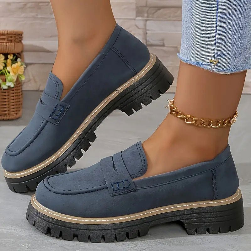 Cassandra – Chaussures élégantes à enfiler en daim