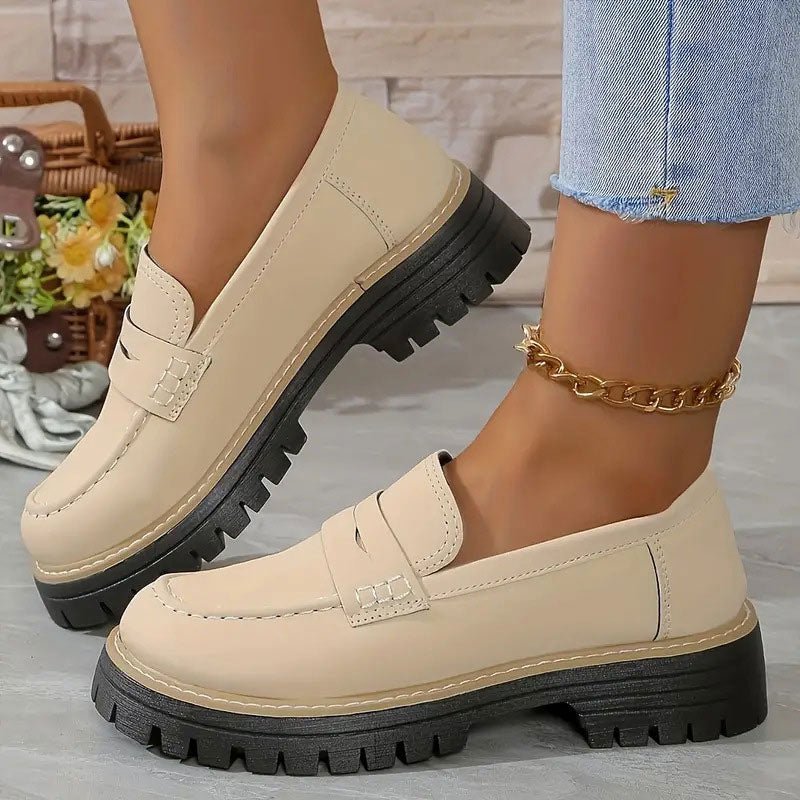 Cassandra – Chaussures élégantes à enfiler en daim