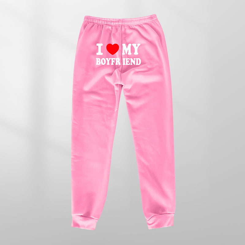 Gluschwein - I LOVE MY BOYFRIEND Bedruckte Freizeit-Jogginghose ROSA MIT WEISSEN BUCHSTABEN