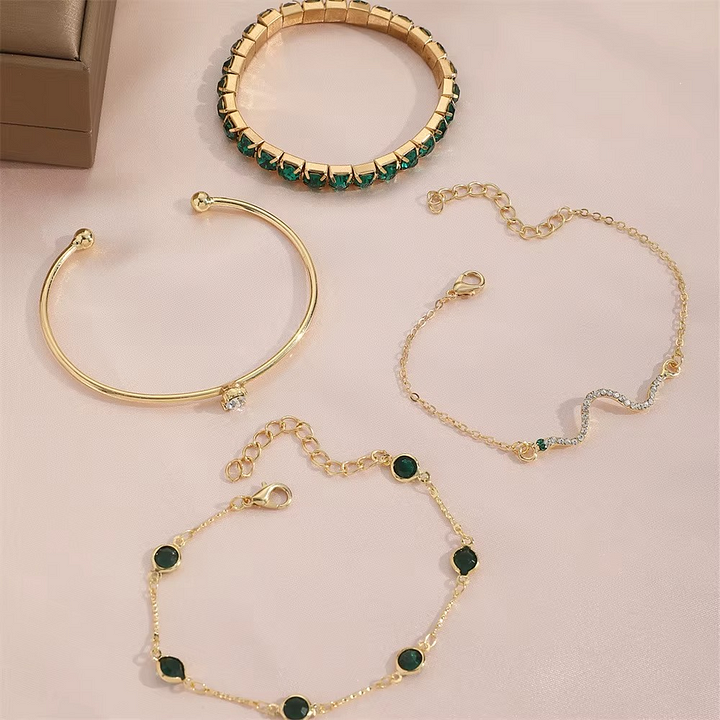 Miray – Pulsera de cristal esmeralda y oro (4 piezas)