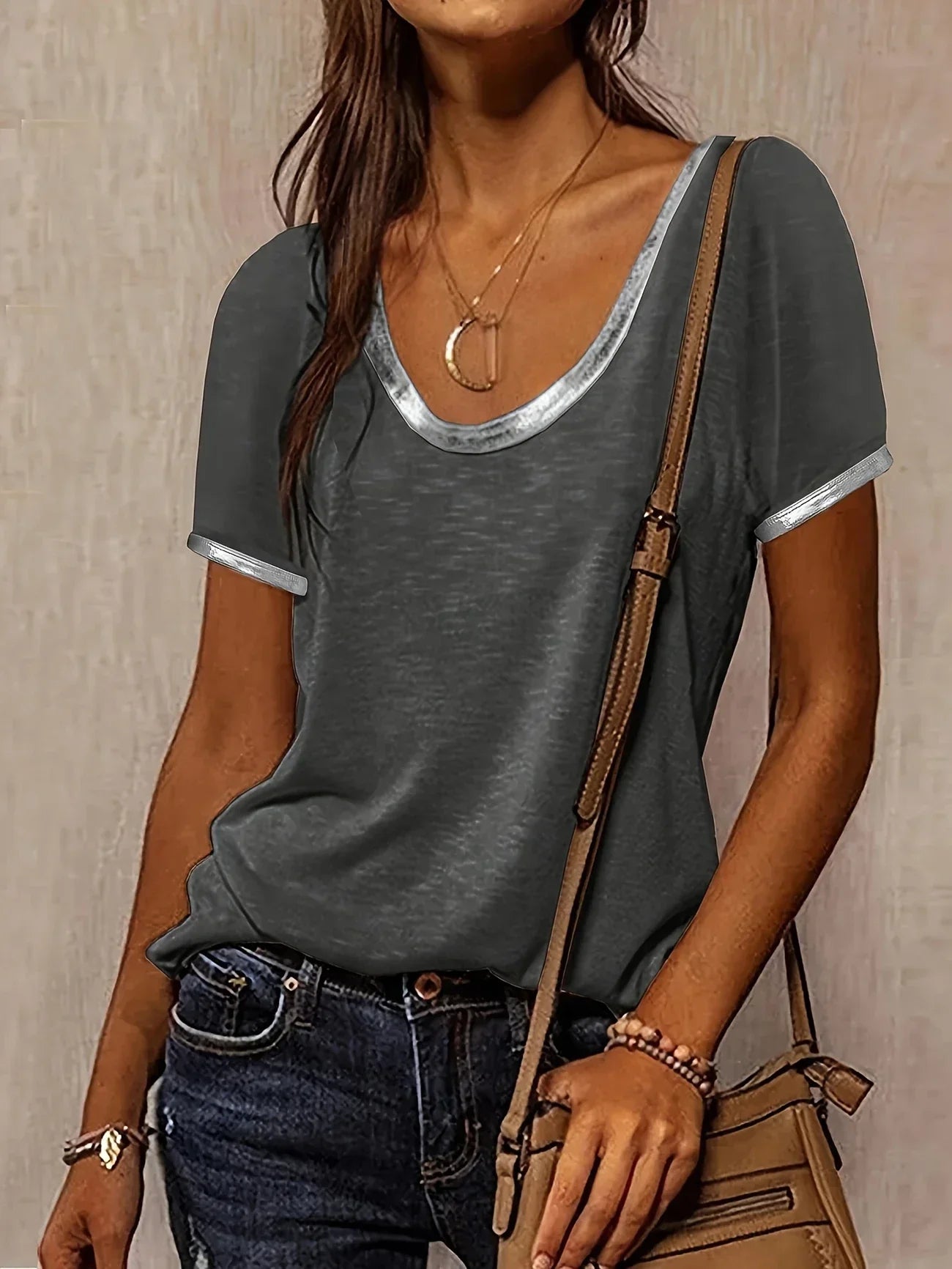 Krissy – Camiseta informal con cuello redondo