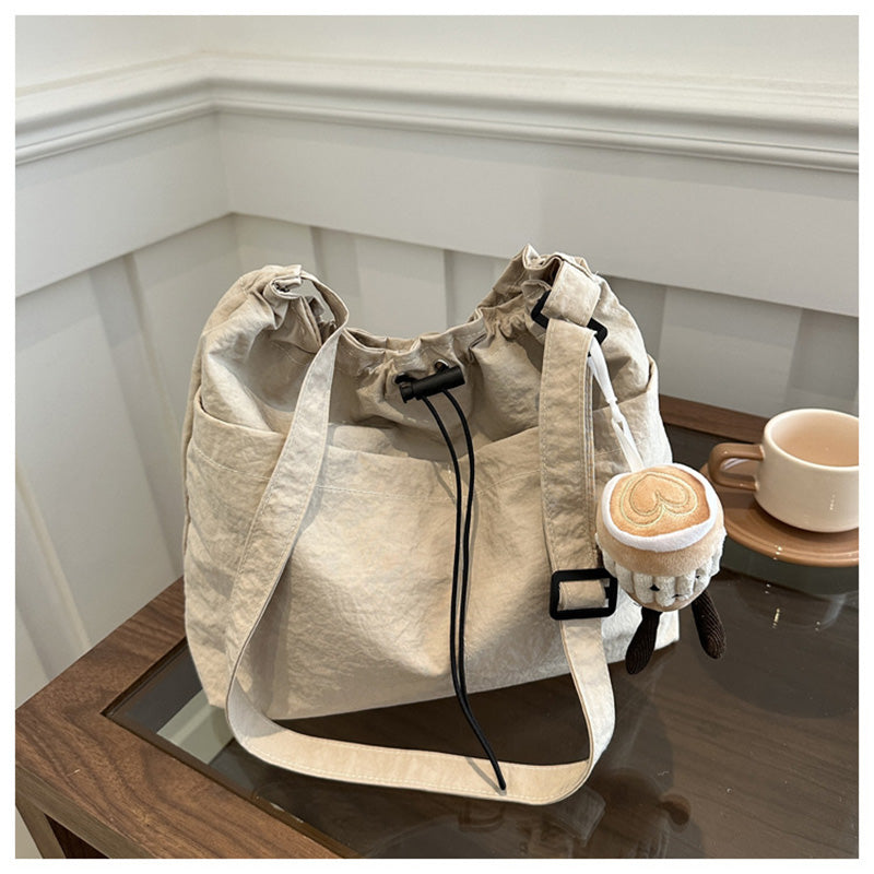 Bolso de hombro casual ultraligero y de gran capacidad.