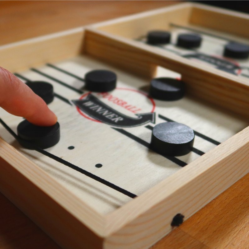 FoosballPuck - Seien Sie der Erste, der all seine Discs loswird!