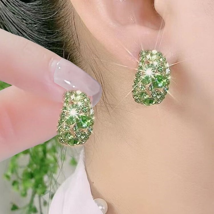 Glänzende Diamantohrringe