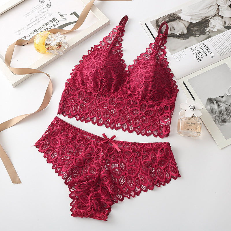 Gluschwein - Kabelloser BH aus kontrastierender Spitze und Panty mit Schleifenverzierung für Frauen
