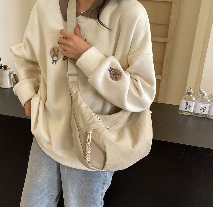 50% DE DESCUENTO | Bolso bandolera de mujer de moda en nailon liso