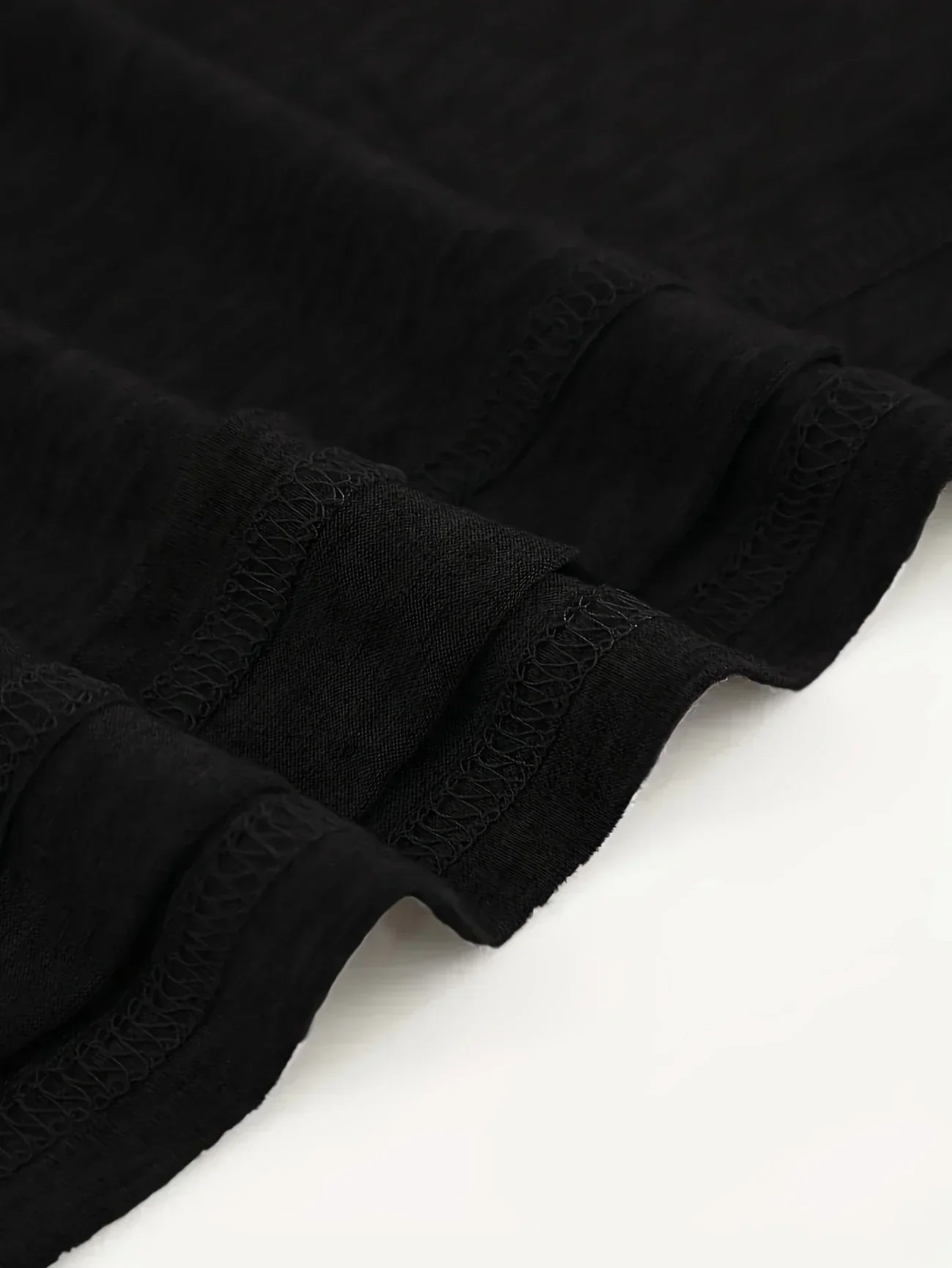 Amouryn | Chemise à imprimé cœur, col en V et légèreté décontractée 