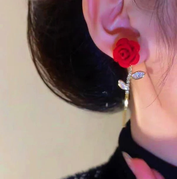 Boucles d'oreilles roses en velours rouge 