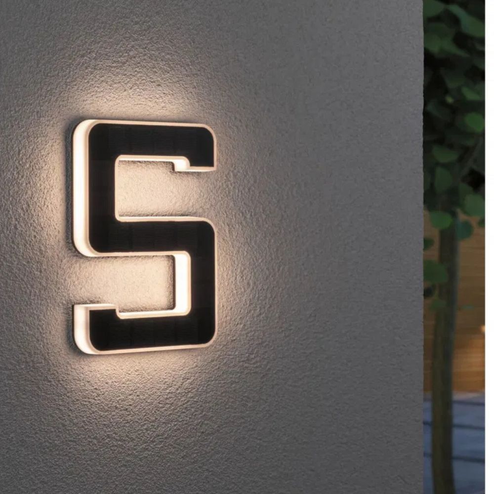 LightNumbers - Solarbetriebene beleuchtete Hausnummern