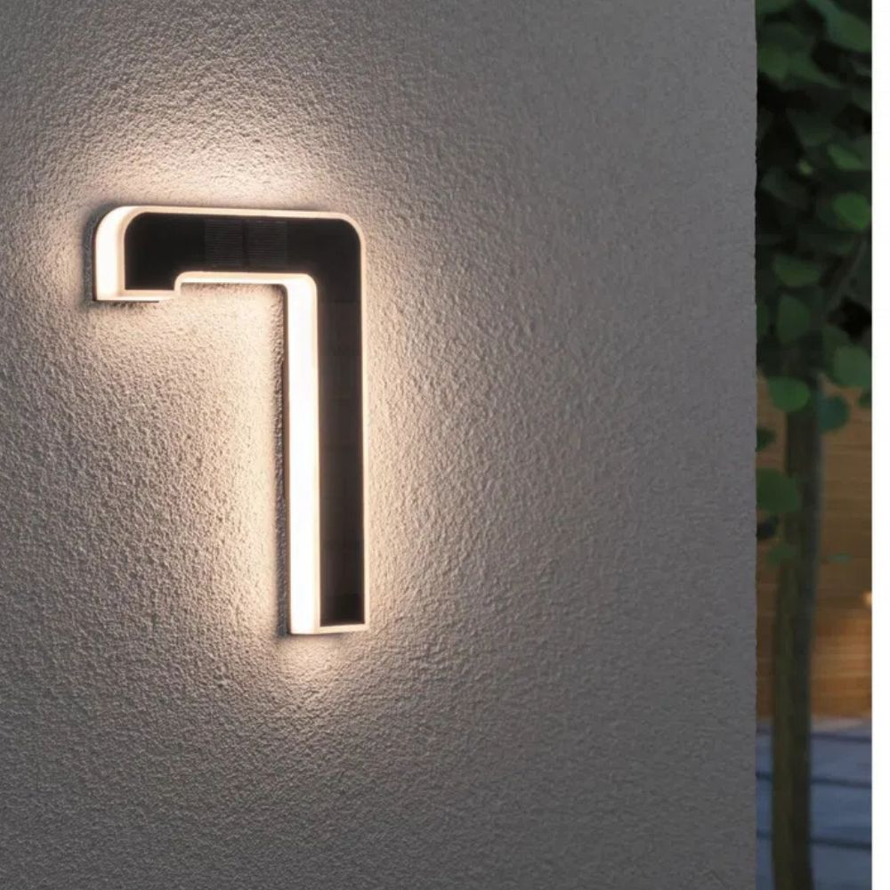 LightNumbers - Solarbetriebene beleuchtete Hausnummern