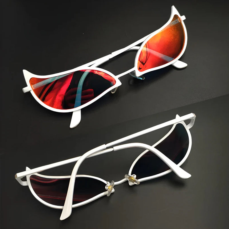 Gluschwein - Doflamingos charakteristische Sonnenbrille