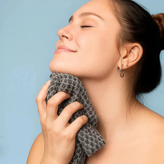 1+1 GRATUIT | Serviette de bain exfoliante aux ions d'argent – nettoyage en profondeur et exfoliation douce
