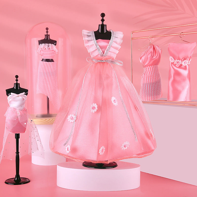 Gluschwein - Kleiderdesign Bastelset Britisches Prinzessin Kleid