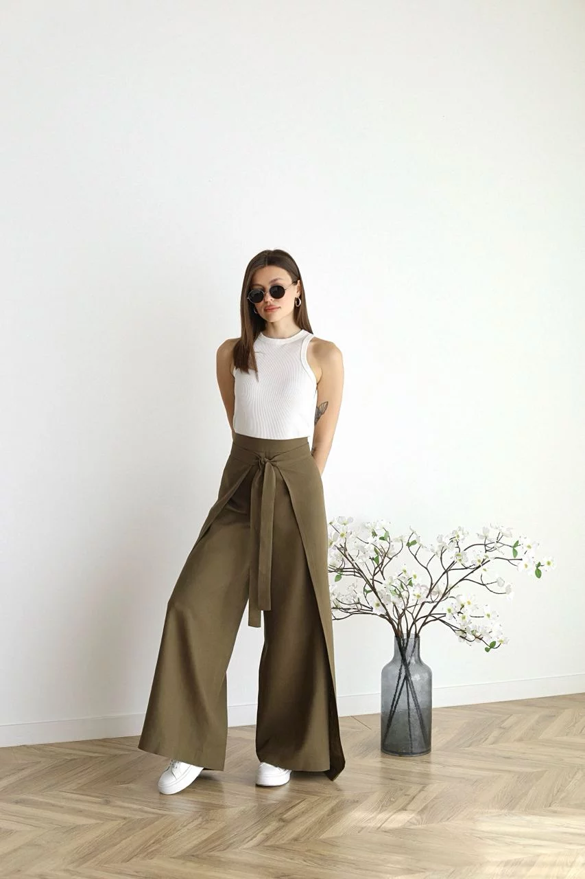 Heidemarie – Pantalón de lino de corte ancho con efecto cruzado
