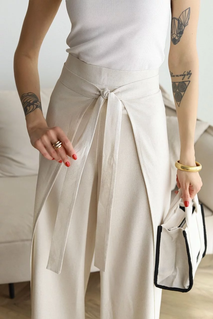 Heidemarie – Pantalón de lino de corte ancho con efecto cruzado