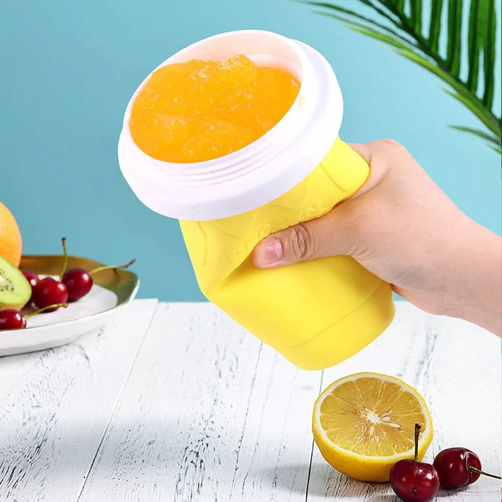 SlushyCup - Slushy-Becher zum Quetschen – Für Eisgetränke in Minuten