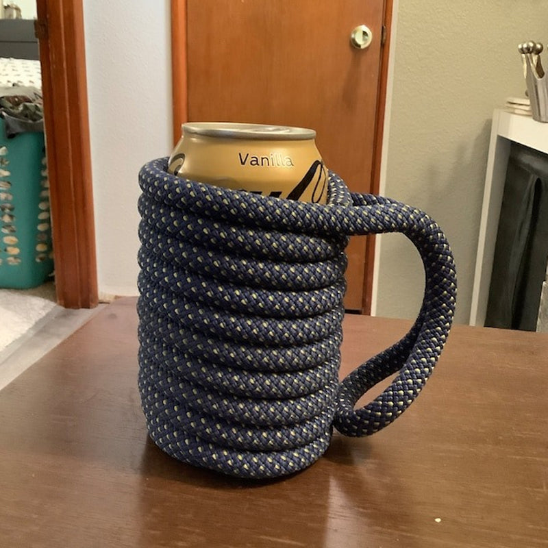 Gluschwein - Climbing rope drink can holder