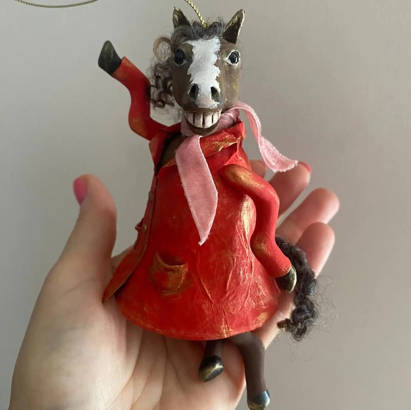 HorseOrnaments - Handgefertigter Pferde-Anhänger – Unikat aus Recyclingpapier